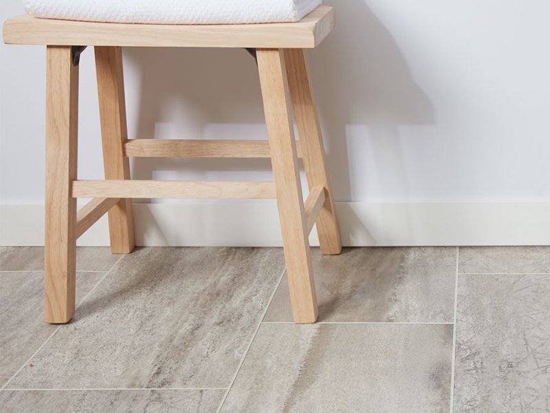 What Is Better: Vinyl or Ceramic Flooring?